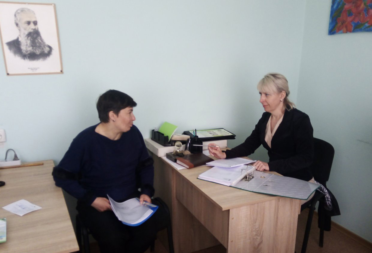 Зустріч з випускницею – викладачем географії ДПТНЗ "Недригайлівське вище професійне училище Л.П. Гоженко